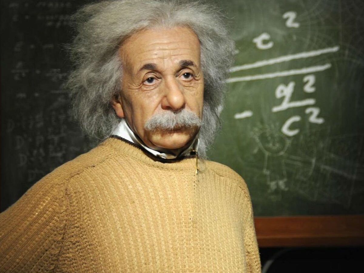 Известный математик 6 букв. Эйнштейн. Лизерль Эйнштейн. Известные ученые.